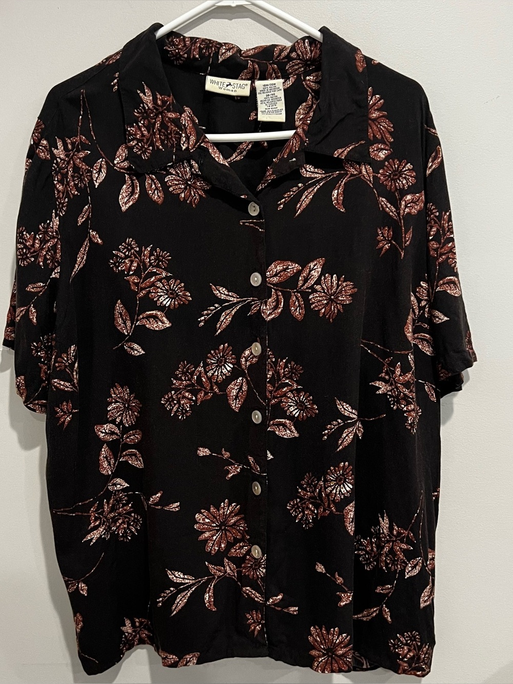 white Stag black floral womens 18 short sleeve button down career feminine